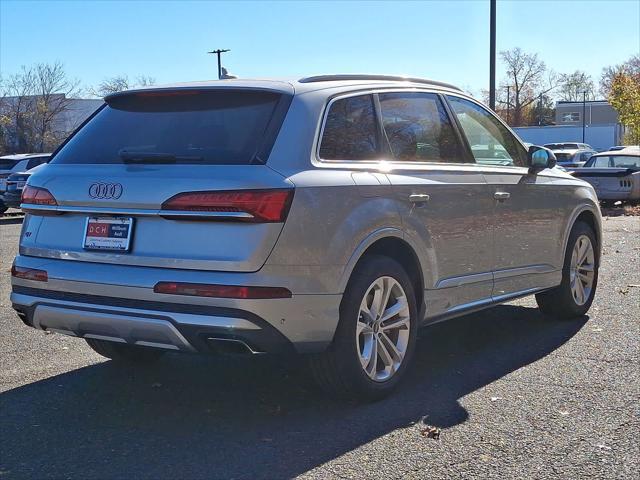 new 2025 Audi Q7 car, priced at $68,665