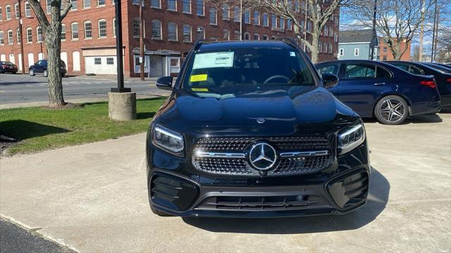 new 2024 Mercedes-Benz GLB 250 car, priced at $52,410