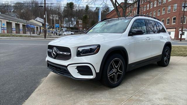 new 2024 Mercedes-Benz GLB 250 car, priced at $52,885