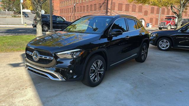 new 2025 Mercedes-Benz GLA 250 car, priced at $47,295