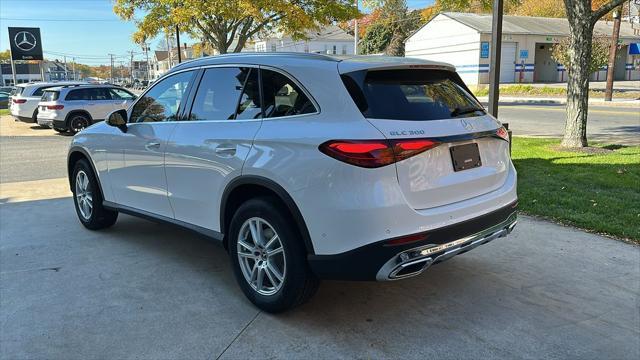 new 2025 Mercedes-Benz GLC 300 car, priced at $54,250