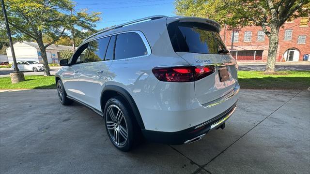 new 2024 Mercedes-Benz GLS 450 car, priced at $89,575