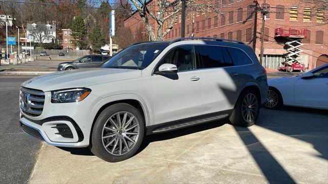 new 2025 Mercedes-Benz GLS 450 car, priced at $101,275