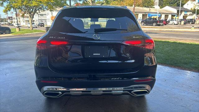 new 2025 Mercedes-Benz GLC 300 car, priced at $54,250