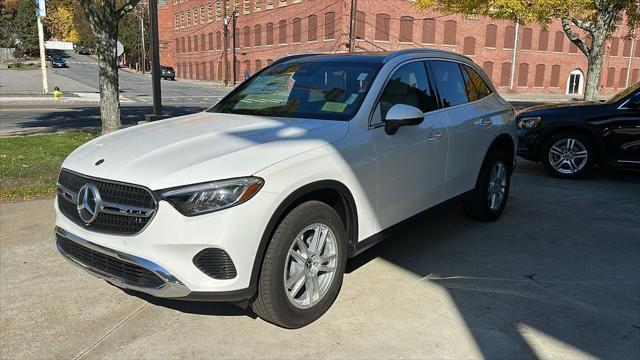 new 2025 Mercedes-Benz GLC 300 car, priced at $54,250