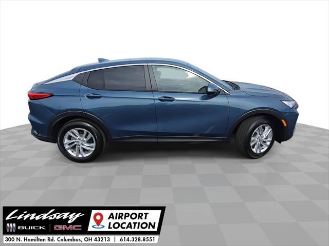 new 2025 Buick Envista car, priced at $26,285