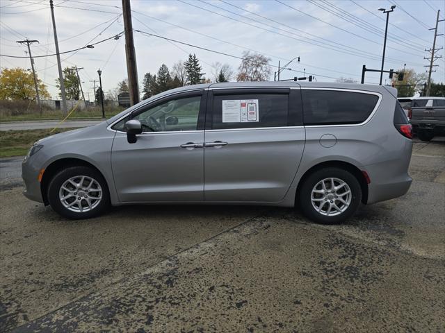 used 2017 Chrysler Pacifica car, priced at $13,385