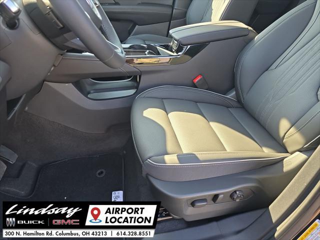 new 2025 Buick Envision car, priced at $45,595