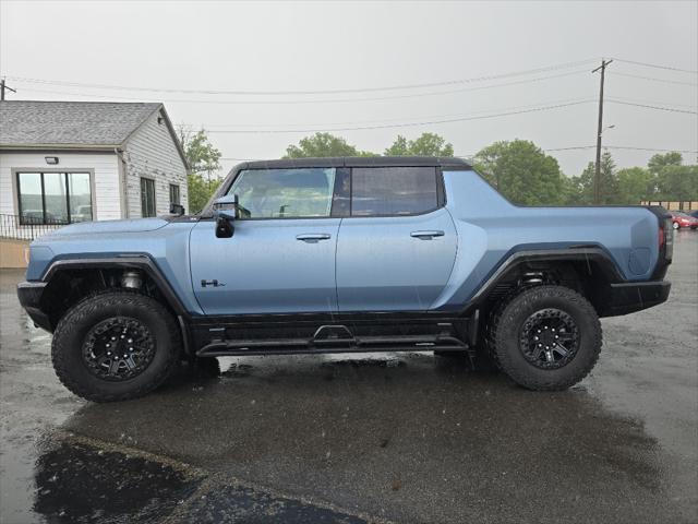 new 2024 GMC HUMMER EV Pickup car