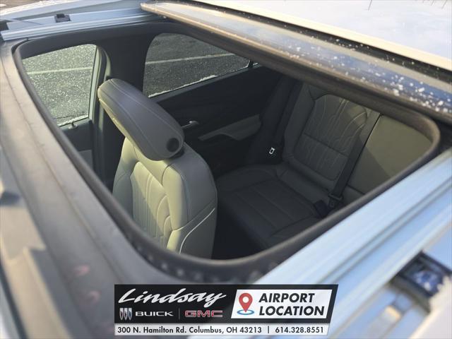 new 2025 Buick Envista car, priced at $31,310