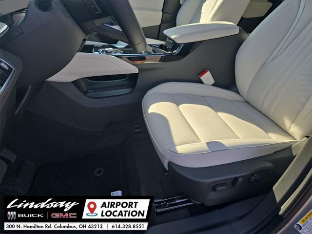 new 2025 Buick Envision car, priced at $45,790
