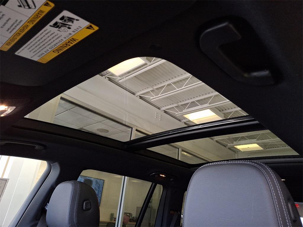 new 2025 Mercedes-Benz GLS 450 car, priced at $95,865