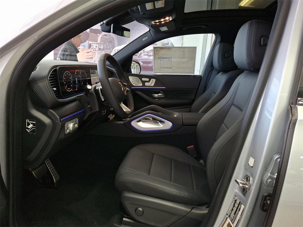 new 2025 Mercedes-Benz GLS 450 car, priced at $95,865