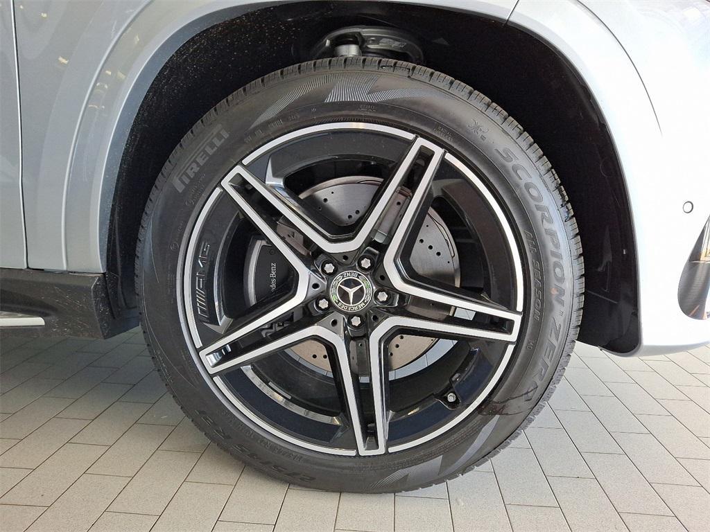 new 2025 Mercedes-Benz GLS 450 car, priced at $95,865