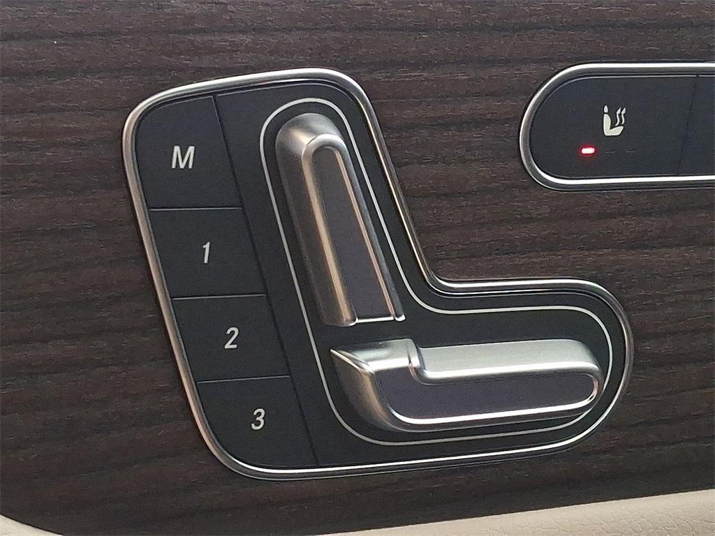new 2026 Mercedes-Benz GLB 250 car, priced at $51,460
