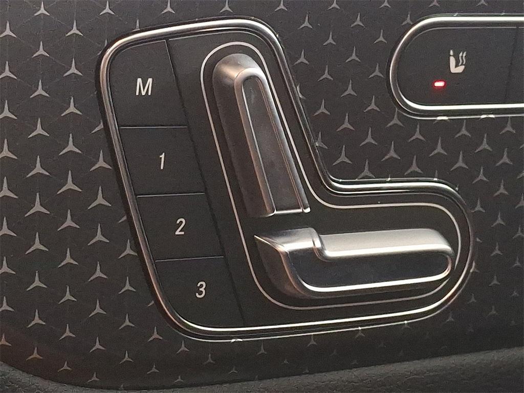 new 2026 Mercedes-Benz GLB 250 car, priced at $51,885
