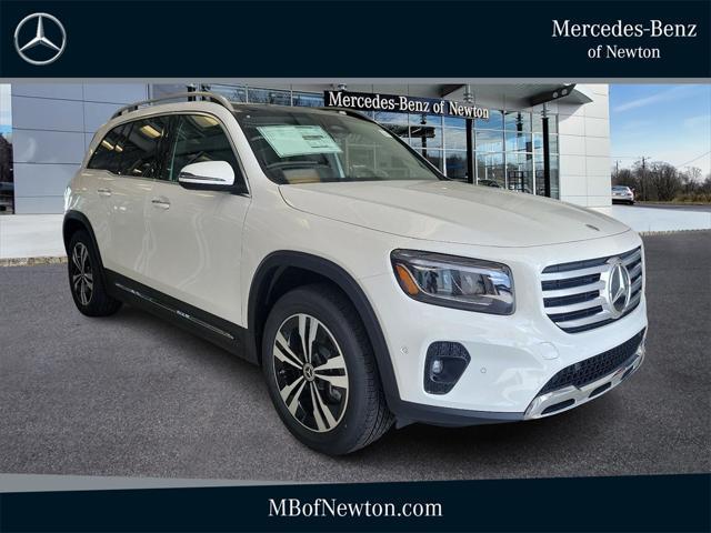 new 2025 Mercedes-Benz GLB 250 car, priced at $50,450