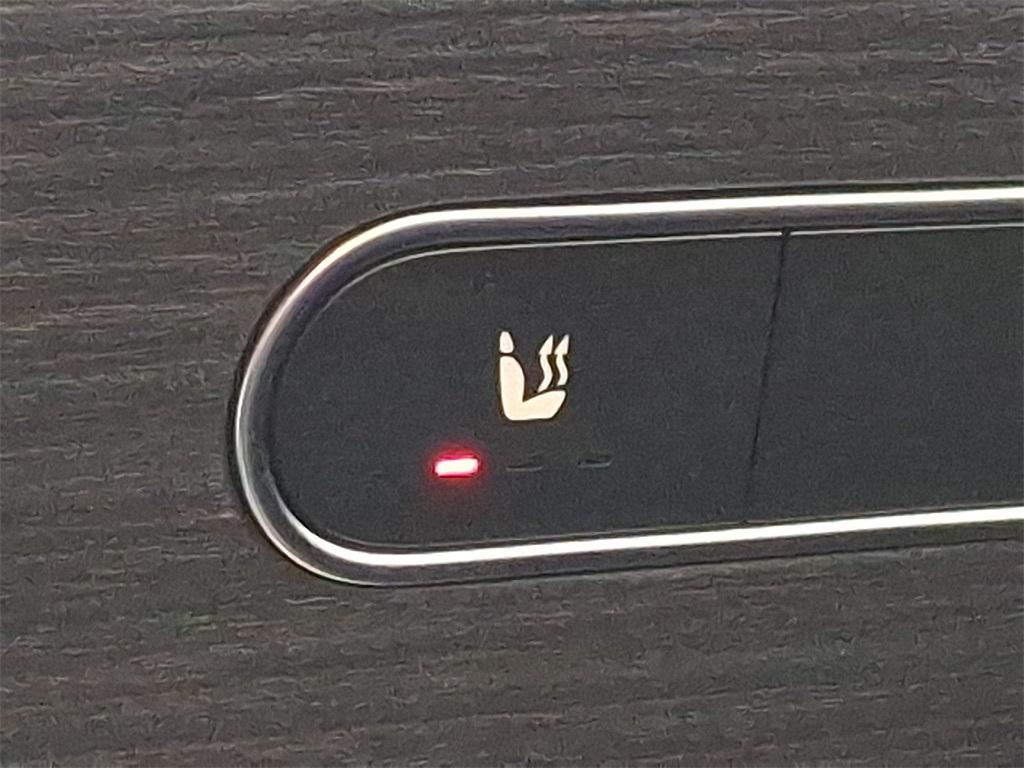 new 2026 Mercedes-Benz GLB 250 car, priced at $53,465