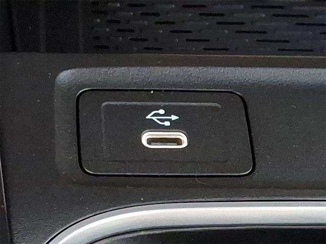 new 2025 Mercedes-Benz GLA 250 car
