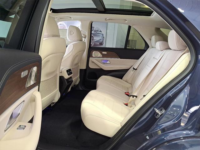 new 2025 Mercedes-Benz GLE 450e car