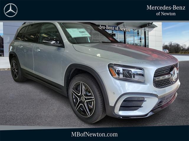 new 2025 Mercedes-Benz GLB 250 car, priced at $58,425