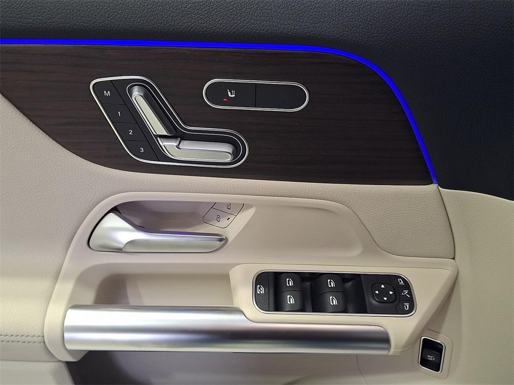 new 2026 Mercedes-Benz GLA 250 car, priced at $49,345