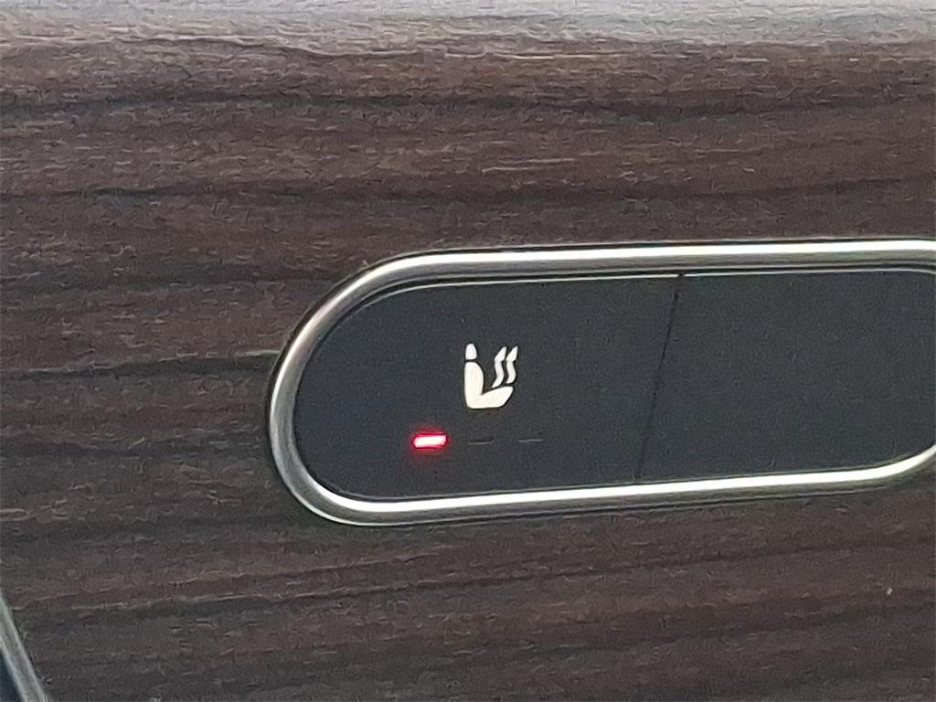 new 2026 Mercedes-Benz GLA 250 car, priced at $49,345