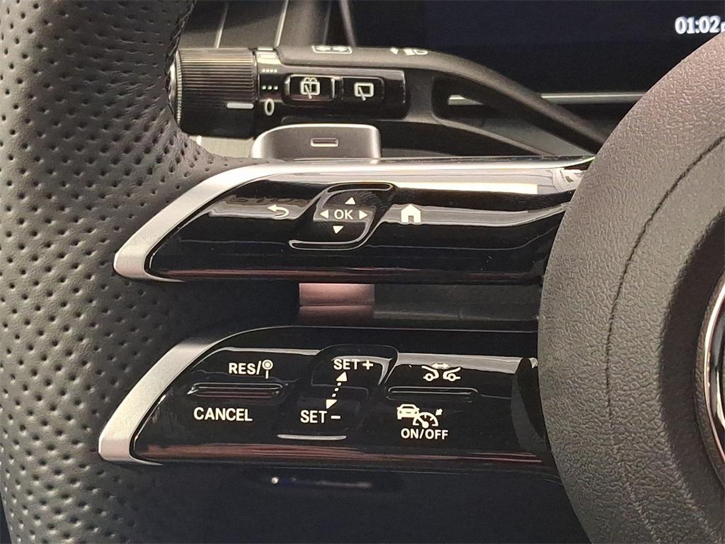 new 2025 Mercedes-Benz GLC 300 car, priced at $62,820