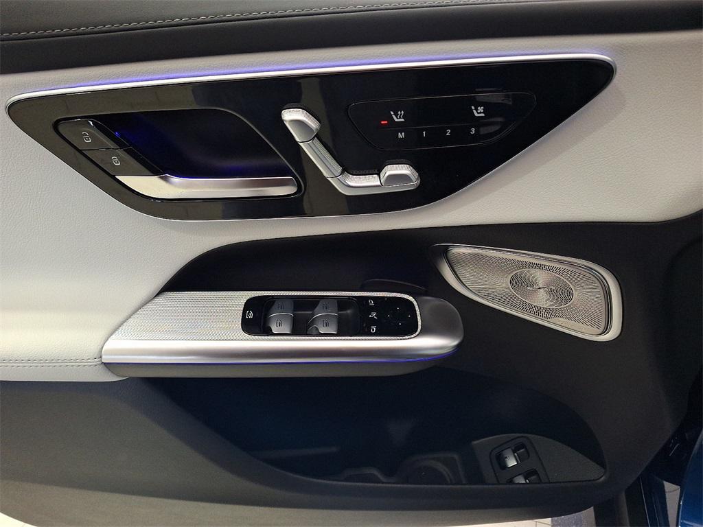 new 2025 Mercedes-Benz GLC 350e car, priced at $71,050