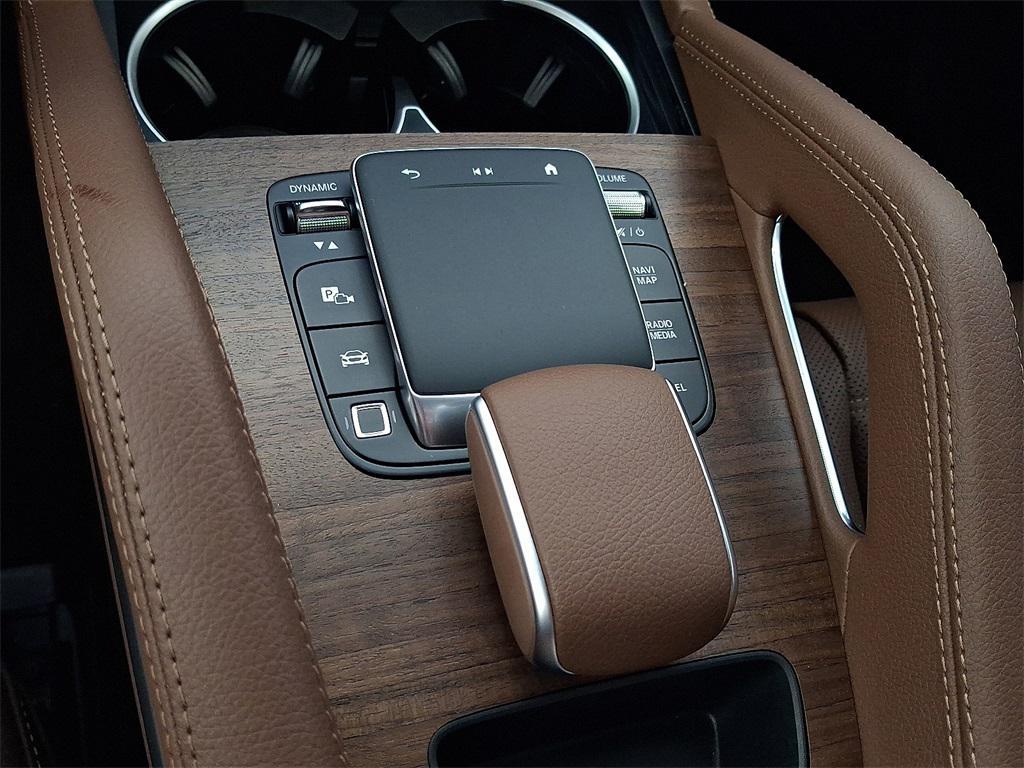 new 2025 Mercedes-Benz GLE 450 car, priced at $86,005