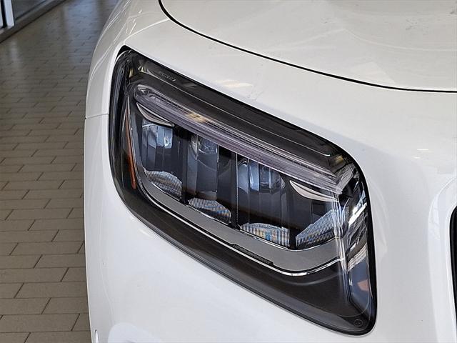 new 2025 Mercedes-Benz GLB 250 car, priced at $51,095