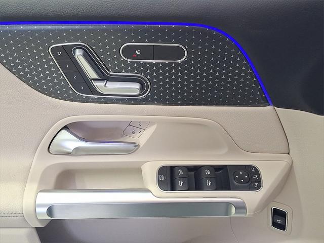 new 2025 Mercedes-Benz GLB 250 car, priced at $51,095