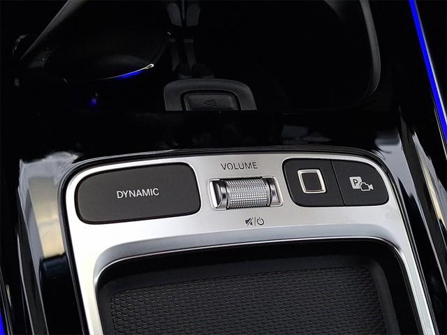 new 2025 Mercedes-Benz GLB 250 car, priced at $51,095