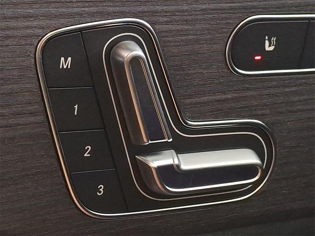 new 2026 Mercedes-Benz GLB 250 car, priced at $55,760