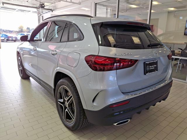 new 2025 Mercedes-Benz GLA 250 car, priced at $55,275