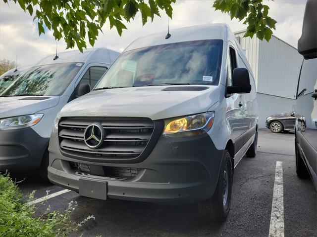 new 2025 Mercedes-Benz Sprinter 2500 car, priced at $69,617