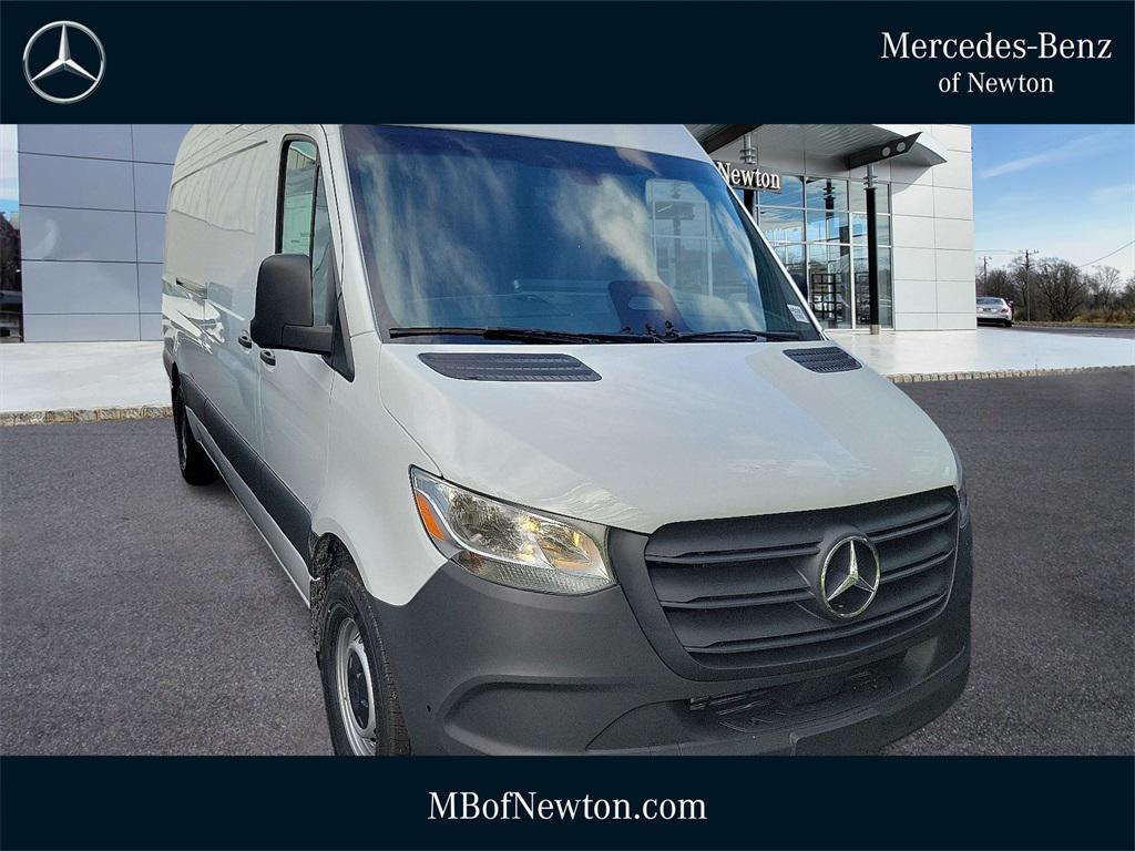 new 2025 Mercedes-Benz Sprinter 2500 car, priced at $69,617