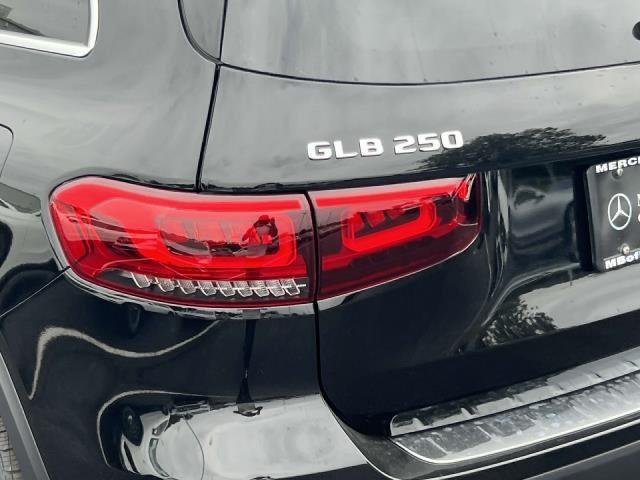 new 2023 Mercedes-Benz GLB 250 car, priced at $49,225