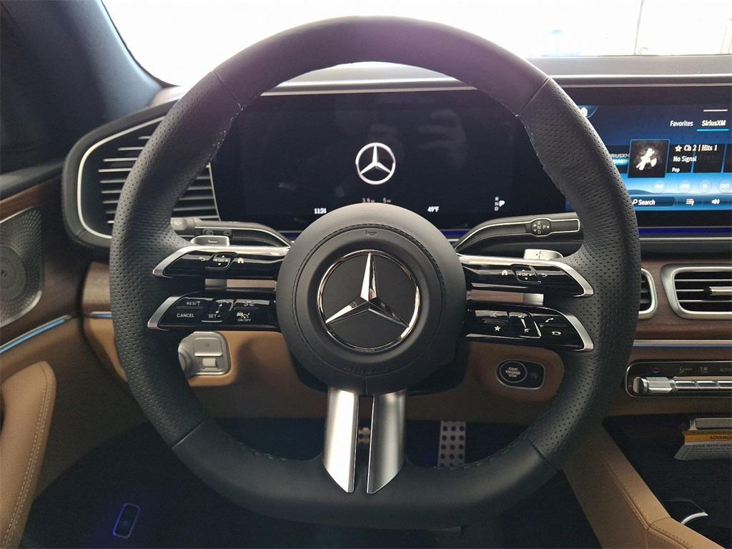 new 2025 Mercedes-Benz GLS 450 car, priced at $100,250