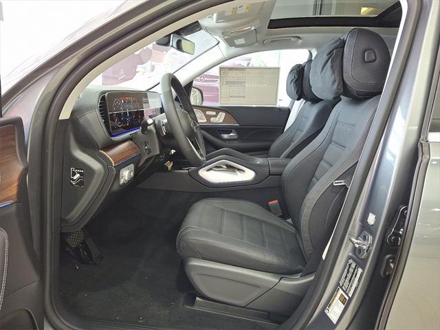 new 2025 Mercedes-Benz GLS 450 car, priced at $97,165