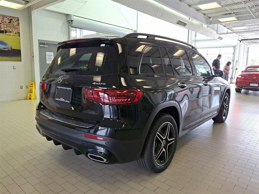 new 2026 Mercedes-Benz GLB 250 car, priced at $55,610