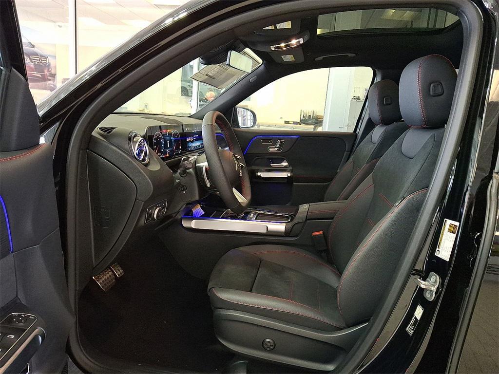 new 2026 Mercedes-Benz GLB 250 car, priced at $55,610