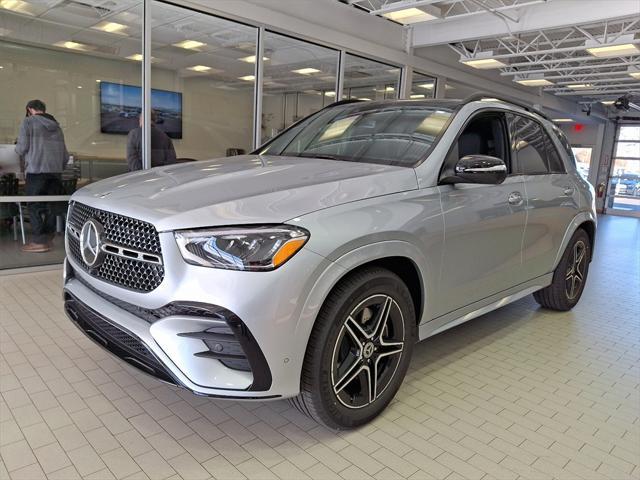 new 2025 Mercedes-Benz GLE 450 car, priced at $82,835