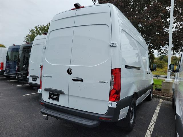 new 2025 Mercedes-Benz Sprinter 2500 car, priced at $63,118