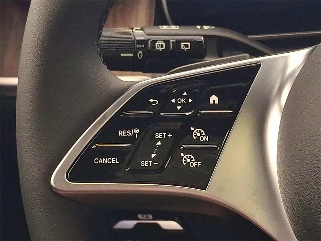 new 2025 Mercedes-Benz GLC 300 car, priced at $54,185