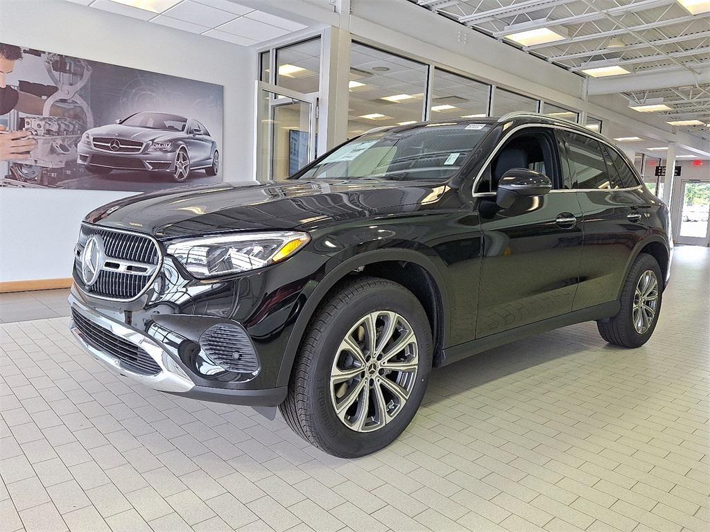 new 2025 Mercedes-Benz GLC 300 car, priced at $54,185