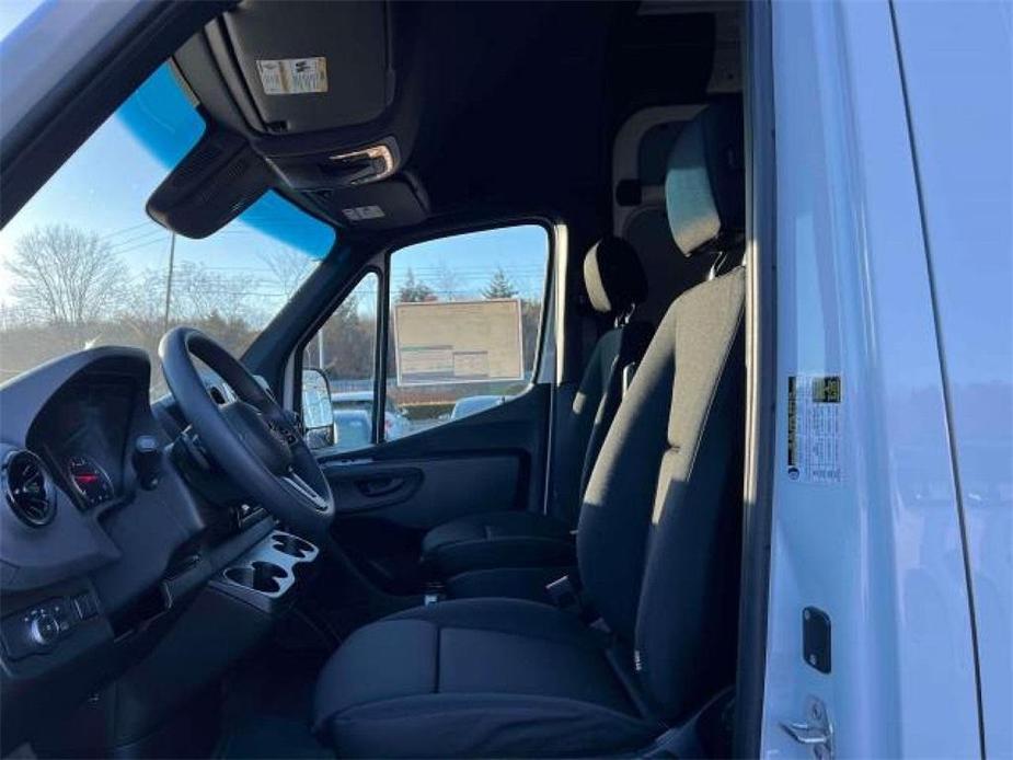 new 2024 Mercedes-Benz Sprinter 2500 car, priced at $65,665