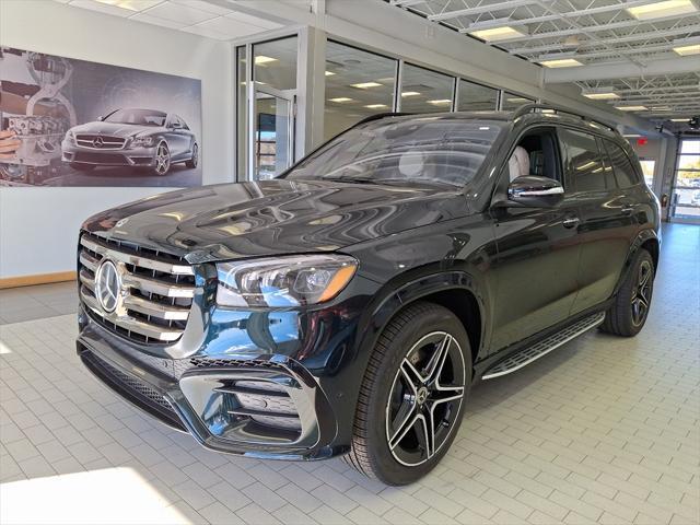 new 2025 Mercedes-Benz GLS 450 car, priced at $105,820