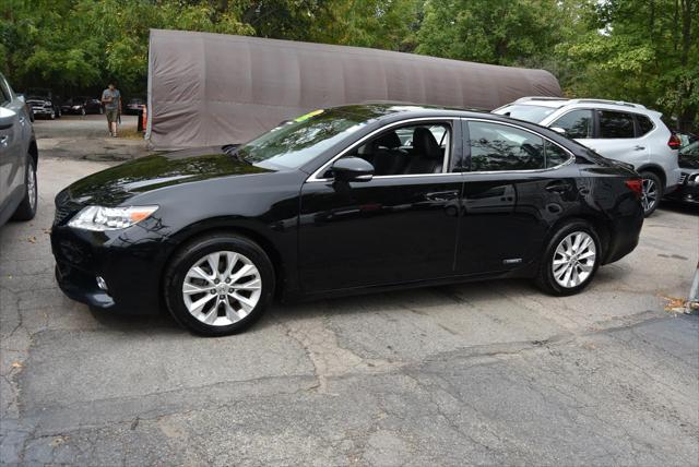 used 2013 Lexus ES 300h car, priced at $17,795