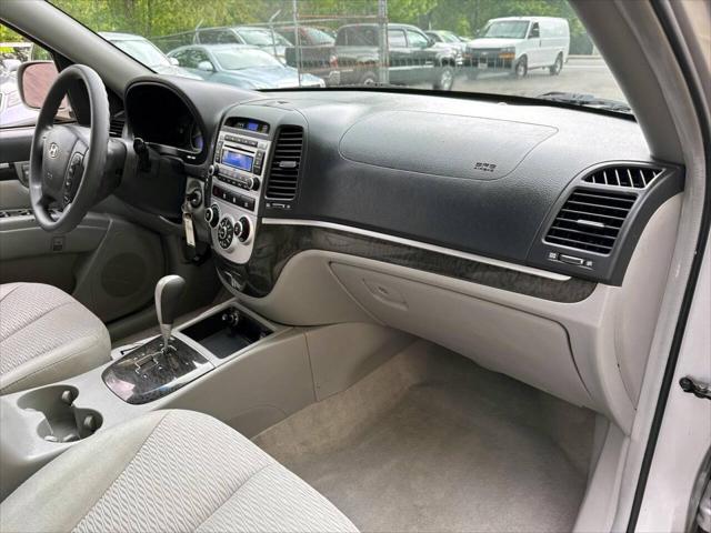 used 2007 Hyundai Santa Fe car, priced at $7,995